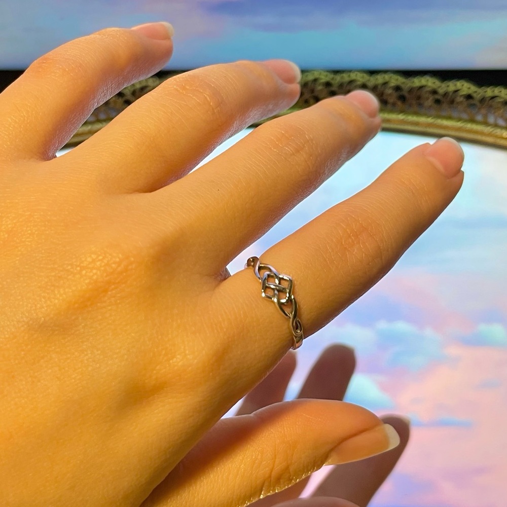Sterling silver Celtic renaissance ring